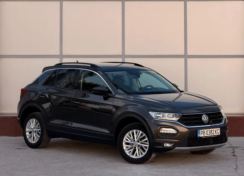 VW T-Roc - 1.5 TDI - Distronic - Navi - - 16400 € - 62007767 1 | Car24.bg VW T-Roc - 1.5 TDI - Distronic - Navi - - 16400 € - 62007767 1