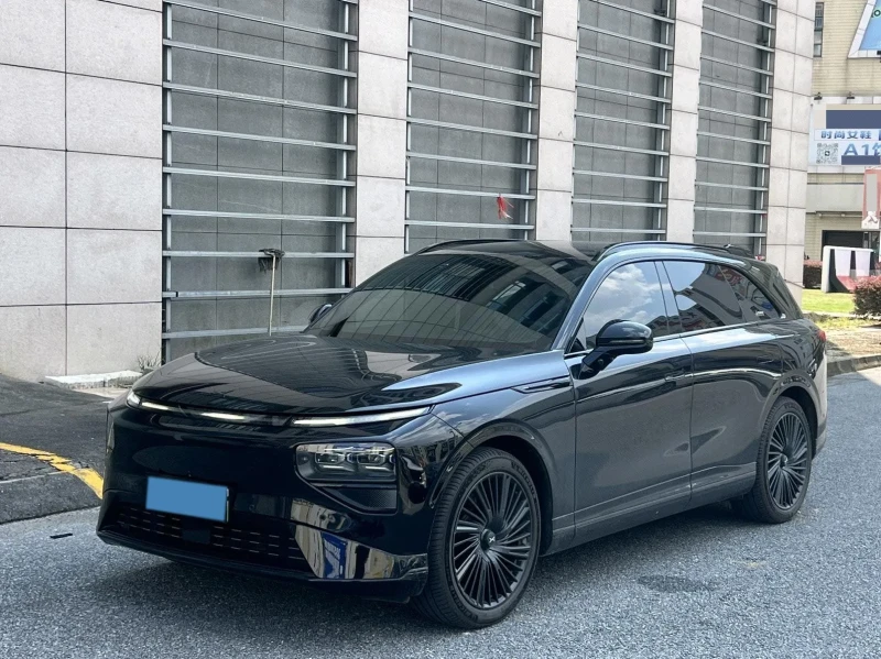 Xpeng G9 AWD 93.1kWh Performance Black Edition - 49990 € - 71789638 1 | Car24.bg Xpeng G9 AWD 93.1kWh Performance Black Edition - 49990 € - 71789638 1