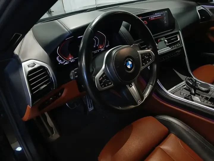 BMW 850 M850/CARBON PACKAGE/LANE ASSIST/PARKING ASSIST - изображение 9 | Auto.bg BMW 850 M850/CARBON PACKAGE/LANE ASSIST/PARKING ASSIST - изображение 9