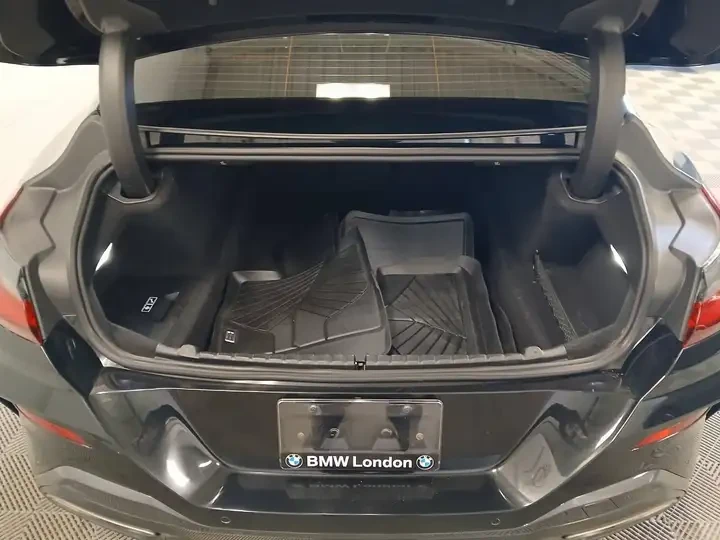 BMW 850 M850/CARBON PACKAGE/LANE ASSIST/PARKING ASSIST - изображение 7 | Auto.bg BMW 850 M850/CARBON PACKAGE/LANE ASSIST/PARKING ASSIST - изображение 7