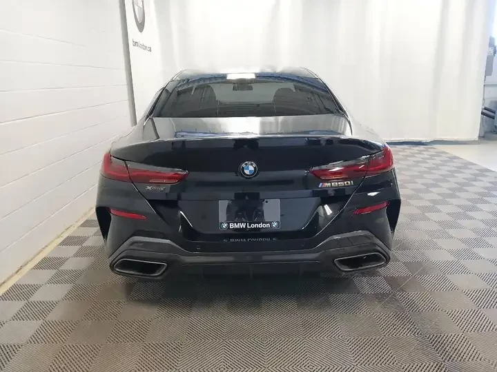 BMW 850 M850/CARBON PACKAGE/LANE ASSIST/PARKING ASSIST - изображение 6 | Auto.bg BMW 850 M850/CARBON PACKAGE/LANE ASSIST/PARKING ASSIST - изображение 6