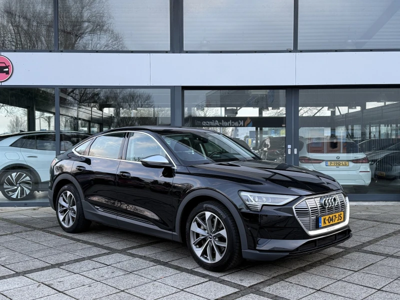 Audi E-Tron Sportback 55 Quattro - 21660 € / 42363.28 лв. - 61622759 1 | Car24.bg Audi E-Tron Sportback 55 Quattro - 21660 € / 42363.28 лв. - 61622759 1