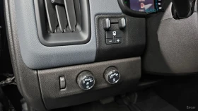 Chevrolet Colorado 3.6 Z71-X 4WD* КОЖА* НАВИ* ПОДГРЕВ* КАМЕРА | Auto.bg — изображение 15 Chevrolet Colorado 3.6 Z71-X 4WD* КОЖА* НАВИ* ПОДГРЕВ* КАМЕРА | Auto.bg — изображение 15
