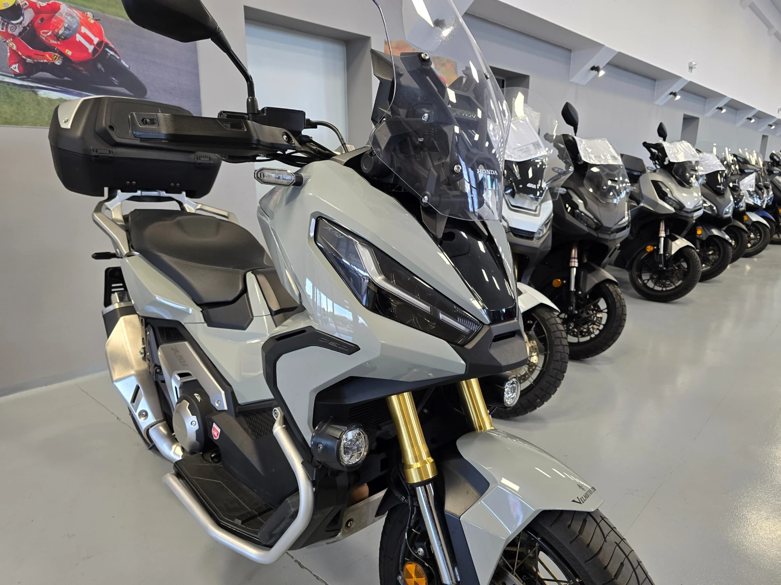 Honda X-ADV 750ie, Travel Edition, 2022г. - изображение 10 | Auto.bg Honda X-ADV 750ie, Travel Edition, 2022г. - изображение 10