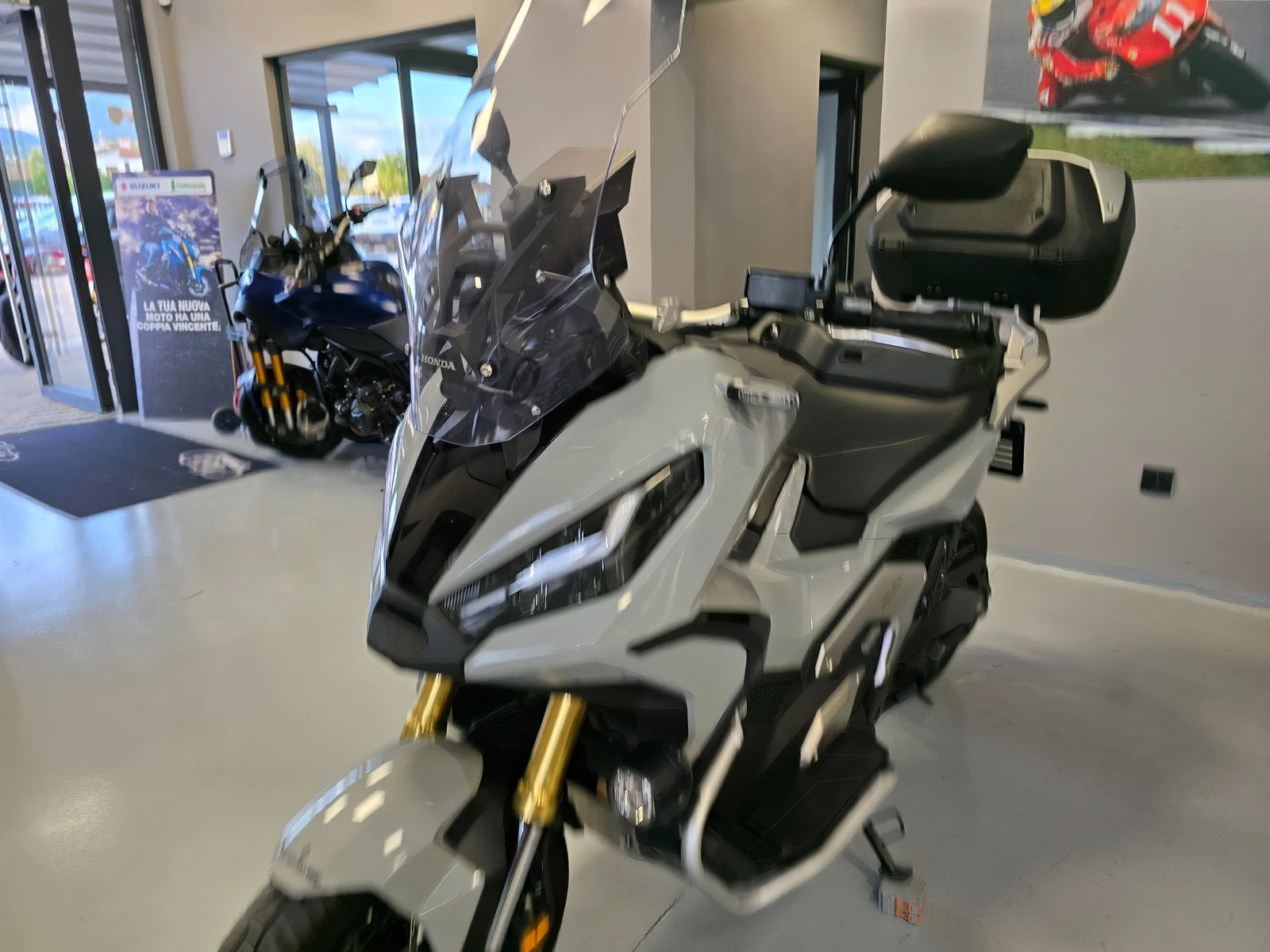 Honda X-ADV 750ie, Travel Edition, 2022г. - изображение 9 | Auto.bg Honda X-ADV 750ie, Travel Edition, 2022г. - изображение 9