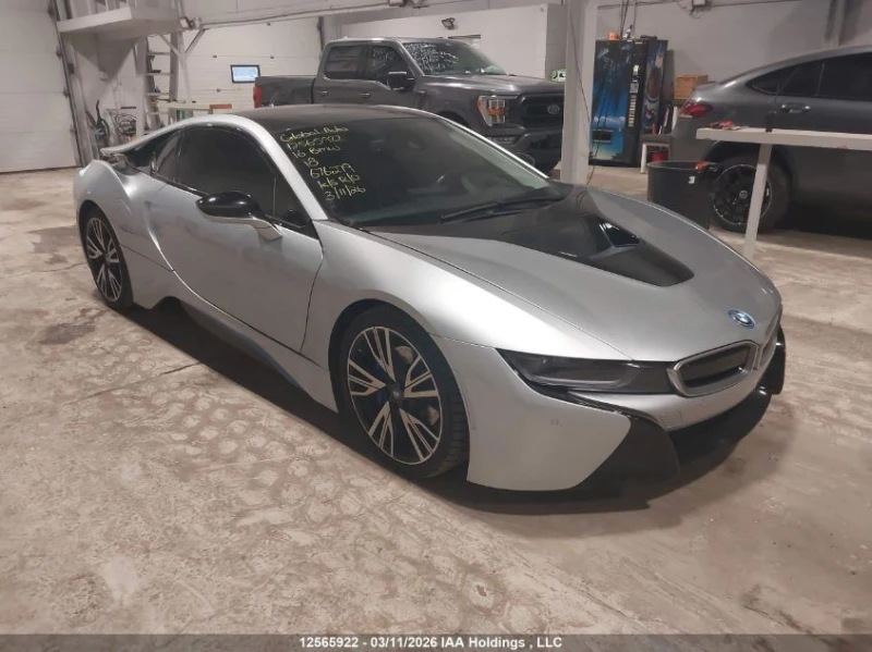 BMW i8 Keyless* Ambient* Подгреви* HUD* HK* - 27000 € / 52807.41 лв. - 24756338 1 | Car24.bg BMW i8 Keyless* Ambient* Подгреви* HUD* HK* - 27000 € / 52807.41 лв. - 24756338 1