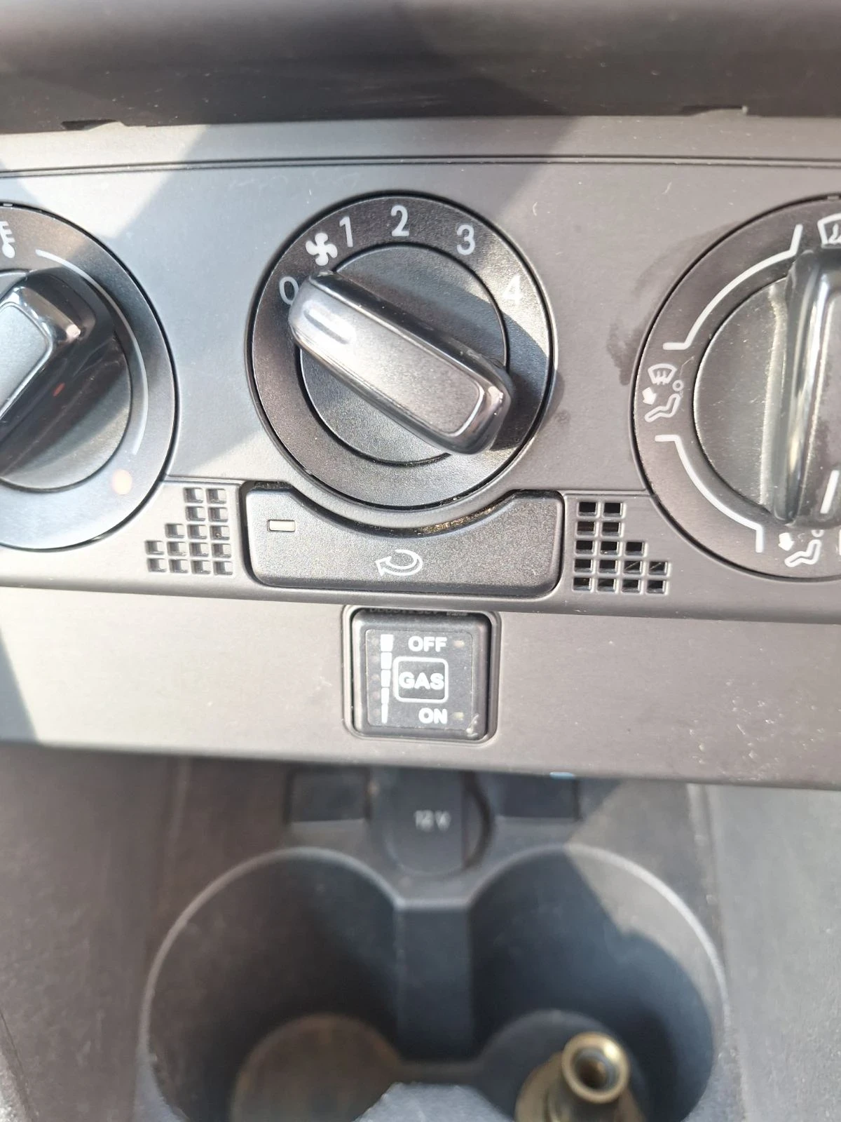 VW Polo Газ* Реален пробег - изображение 4 | Auto.bg VW Polo Газ* Реален пробег - изображение 4