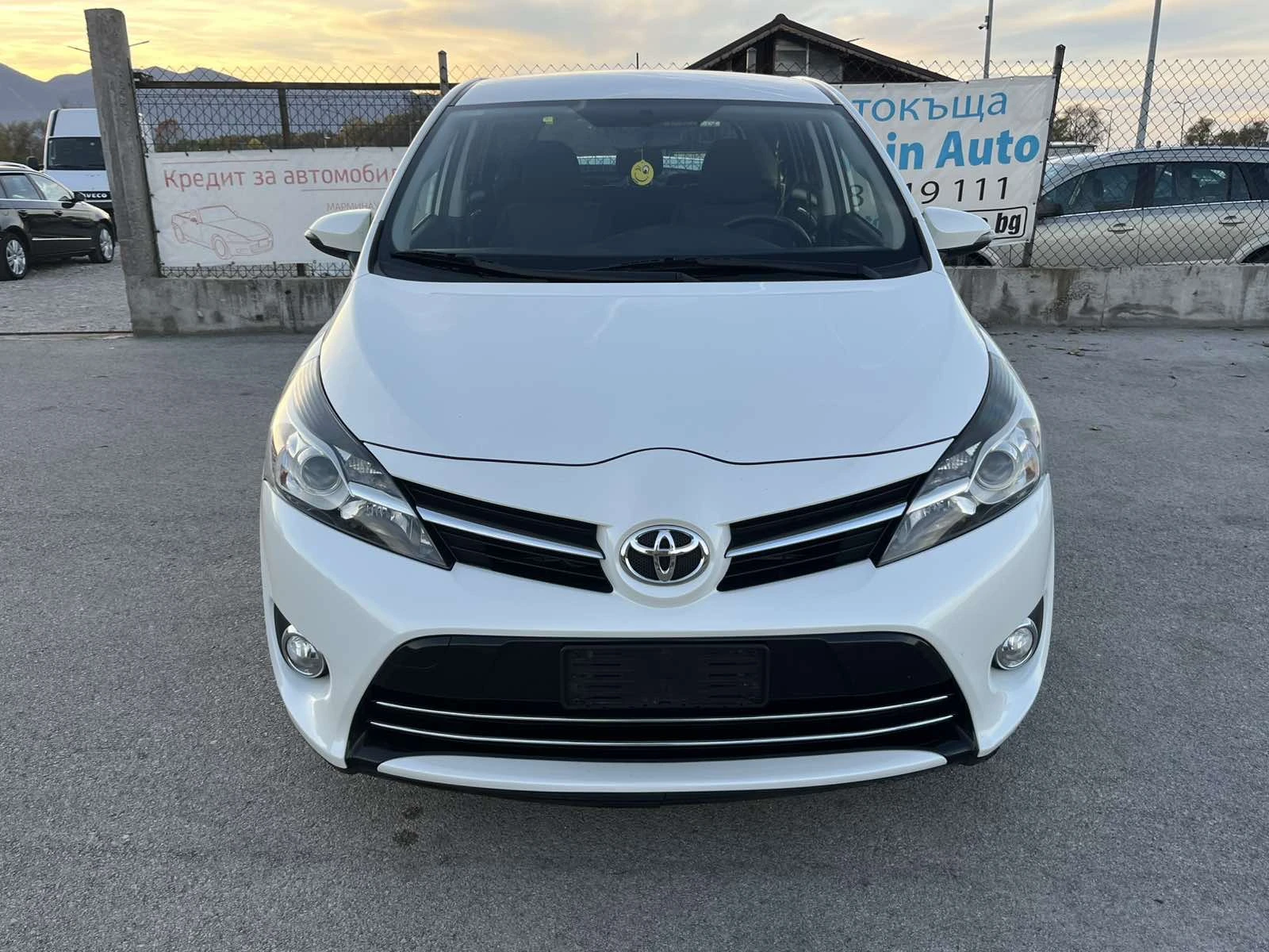 Toyota Verso 1.6D4D 112к 6 СКОРОСТИ EURO 5B АВТОПИЛОТ  ИТАЛИЯ - изображение 2 | Auto.bg Toyota Verso 1.6D4D 112к 6 СКОРОСТИ EURO 5B АВТОПИЛОТ  ИТАЛИЯ - изображение 2