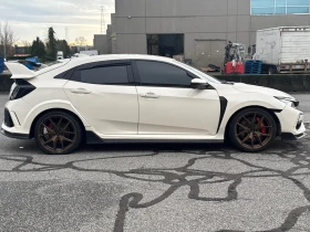 Honda Civic * 5dr Manual * CARFAX * ЦЕНА ДО БГ - 30200 лв. / 15441.01 € - 76182217 3 | Car24.bg Honda Civic * 5dr Manual * CARFAX * ЦЕНА ДО БГ - 30200 лв. / 15441.01 € - 76182217 3