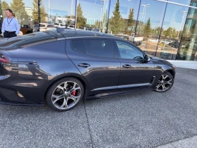 Kia Stinger * AWD * CARFAX * БЕЗ ПЪРВОНАЧАЛНА ВНОСКА | Auto.bg — изображение 3 Kia Stinger * AWD * CARFAX * БЕЗ ПЪРВОНАЧАЛНА ВНОСКА | Auto.bg — изображение 3