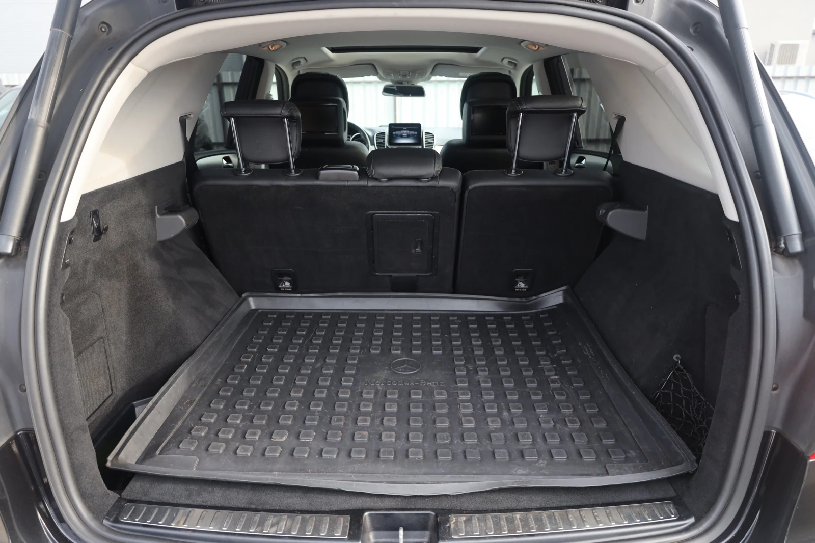 Mercedes-Benz GLE 350 d 4M AMG TVx3 MASSAGEвакуум360 ОБДУХ KeyGO #iCarbg - изображение 8 | Auto.bg Mercedes-Benz GLE 350 d 4M AMG TVx3 MASSAGEвакуум360 ОБДУХ KeyGO #iCarbg - изображение 8