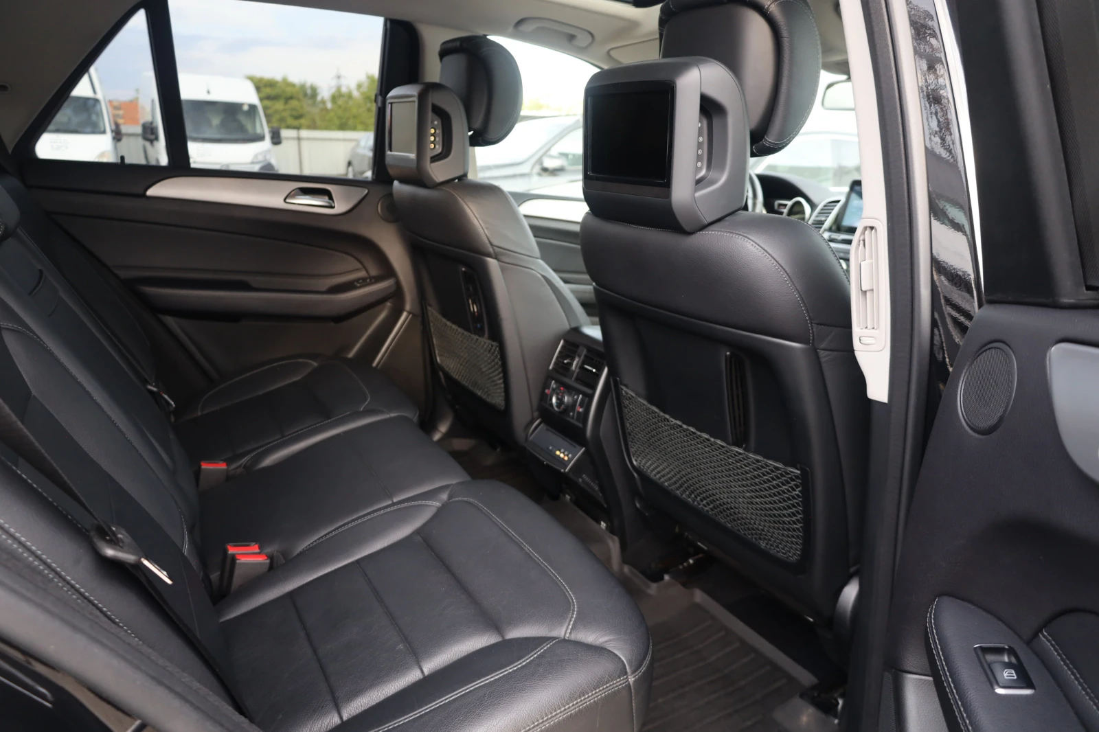 Mercedes-Benz GLE 350 d 4M AMG TVx3 MASSAGEвакуум360 ОБДУХ KeyGO #iCarbg - изображение 7 | Auto.bg Mercedes-Benz GLE 350 d 4M AMG TVx3 MASSAGEвакуум360 ОБДУХ KeyGO #iCarbg - изображение 7