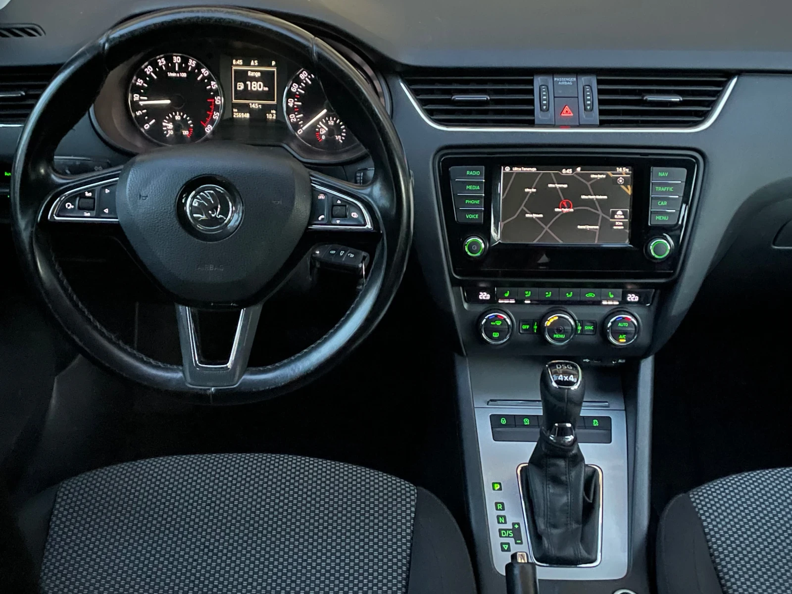 Skoda Octavia 4x4-2.0TDI-184ps - изображение 7 | Auto.bg Skoda Octavia 4x4-2.0TDI-184ps - изображение 7