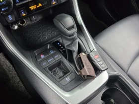 Toyota Rav4 Hybrid/ КОЖА/ ПОДГРЕВ/ ШИБЕДАХ/ КАМЕРА/ТЕМПОМАТ | Auto.bg — изображение 8 Toyota Rav4 Hybrid/ КОЖА/ ПОДГРЕВ/ ШИБЕДАХ/ КАМЕРА/ТЕМПОМАТ | Auto.bg — изображение 8