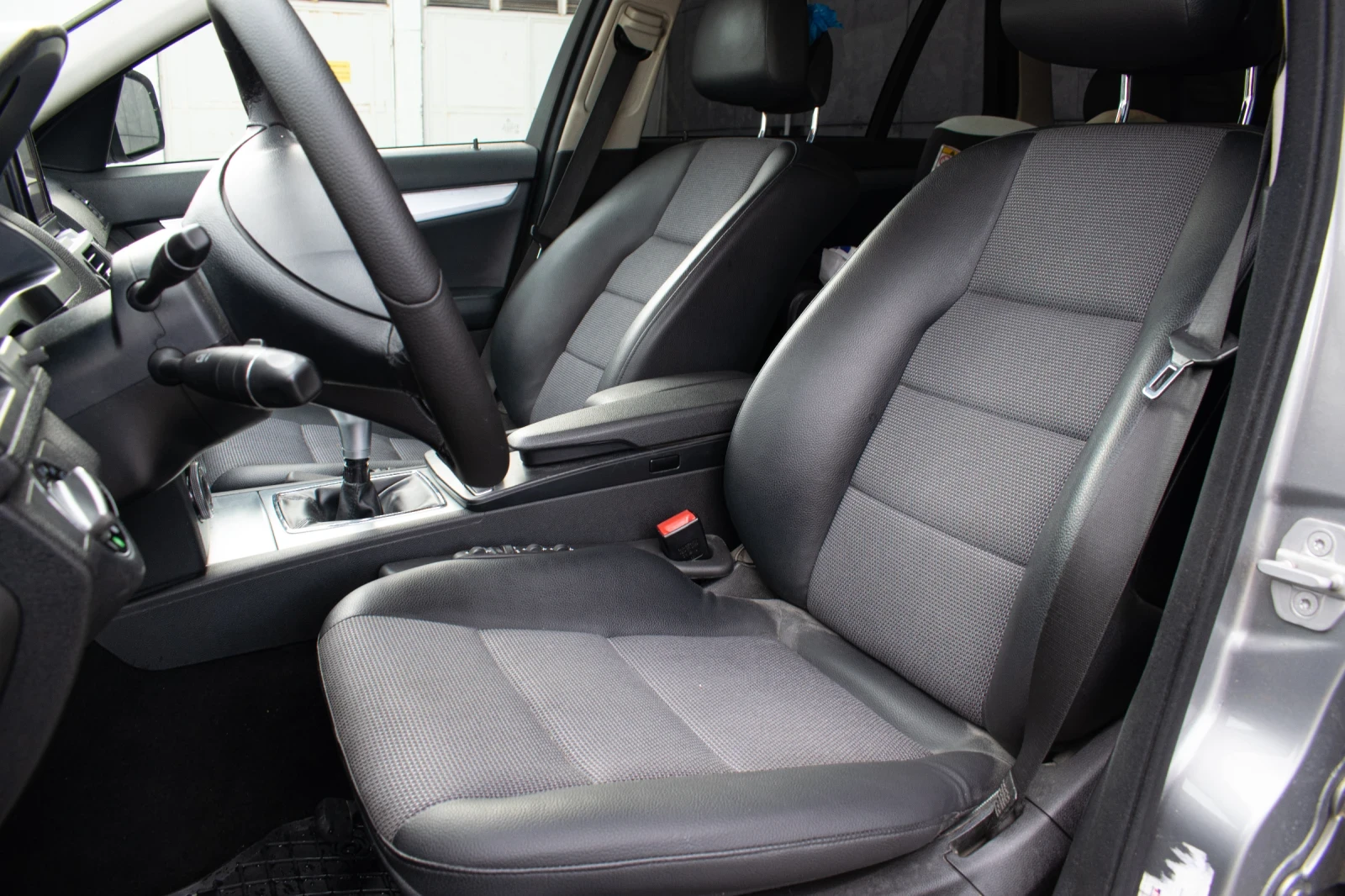 Mercedes-Benz C 220 2.2 CDI - изображение 9 | Auto.bg Mercedes-Benz C 220 2.2 CDI - изображение 9