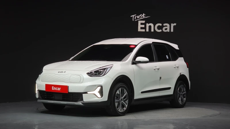 Kia Niro - 17200 € - 24231260 1 | Car24.bg Kia Niro - 17200 € - 24231260 1