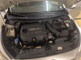 Kia Ceed 1.6 crdi 110k.c. | Mobile.bg — малка снимка 13