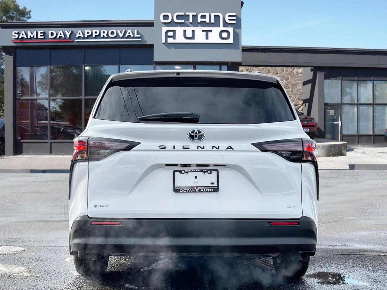 Toyota Sienna 2.5 Hybrid / LE / 8 Seats - изображение 5 | Auto.bg Toyota Sienna 2.5 Hybrid / LE / 8 Seats - изображение 5