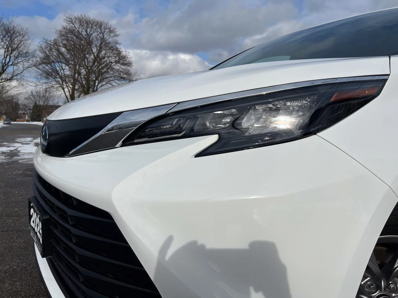 Toyota Sienna 2.5 Hybrid / LE / 8 Seats - изображение 6 | Auto.bg Toyota Sienna 2.5 Hybrid / LE / 8 Seats - изображение 6