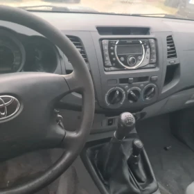 Toyota Hilux 2.5 d4d - 24750 лв. / 12654.47 € - 68730639 11 | Car24.bg Toyota Hilux 2.5 d4d - 24750 лв. / 12654.47 € - 68730639 11