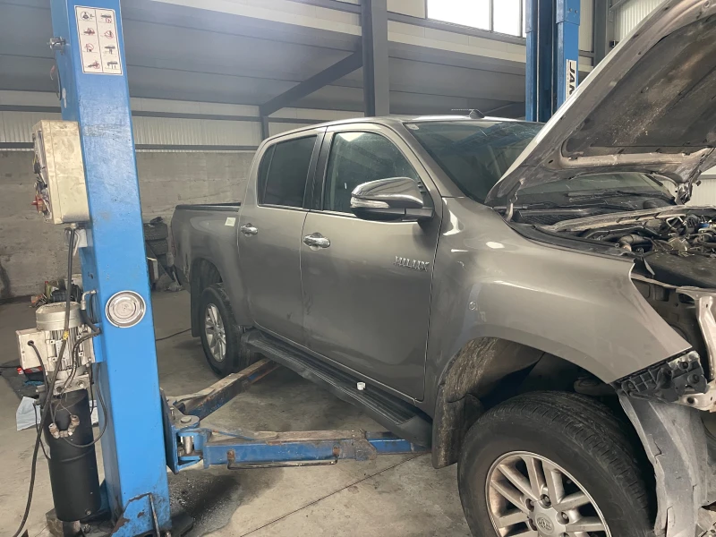 Toyota Hilux 2.4 avtomat - 19600 лв. / 10021.32 € - 35500296 1 | Car24.bg Toyota Hilux 2.4 avtomat - 19600 лв. / 10021.32 € - 35500296 1