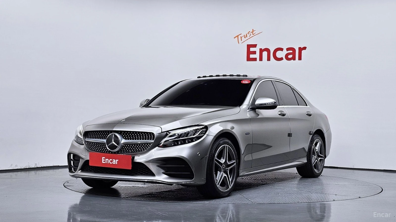 Mercedes-Benz C 300 e HYBRID* 4MATIC* AMG LINE* HUD* DISTRO* LANE | Auto.bg — изображение 1 Mercedes-Benz C 300 e HYBRID* 4MATIC* AMG LINE* HUD* DISTRO* LANE | Auto.bg — изображение 1