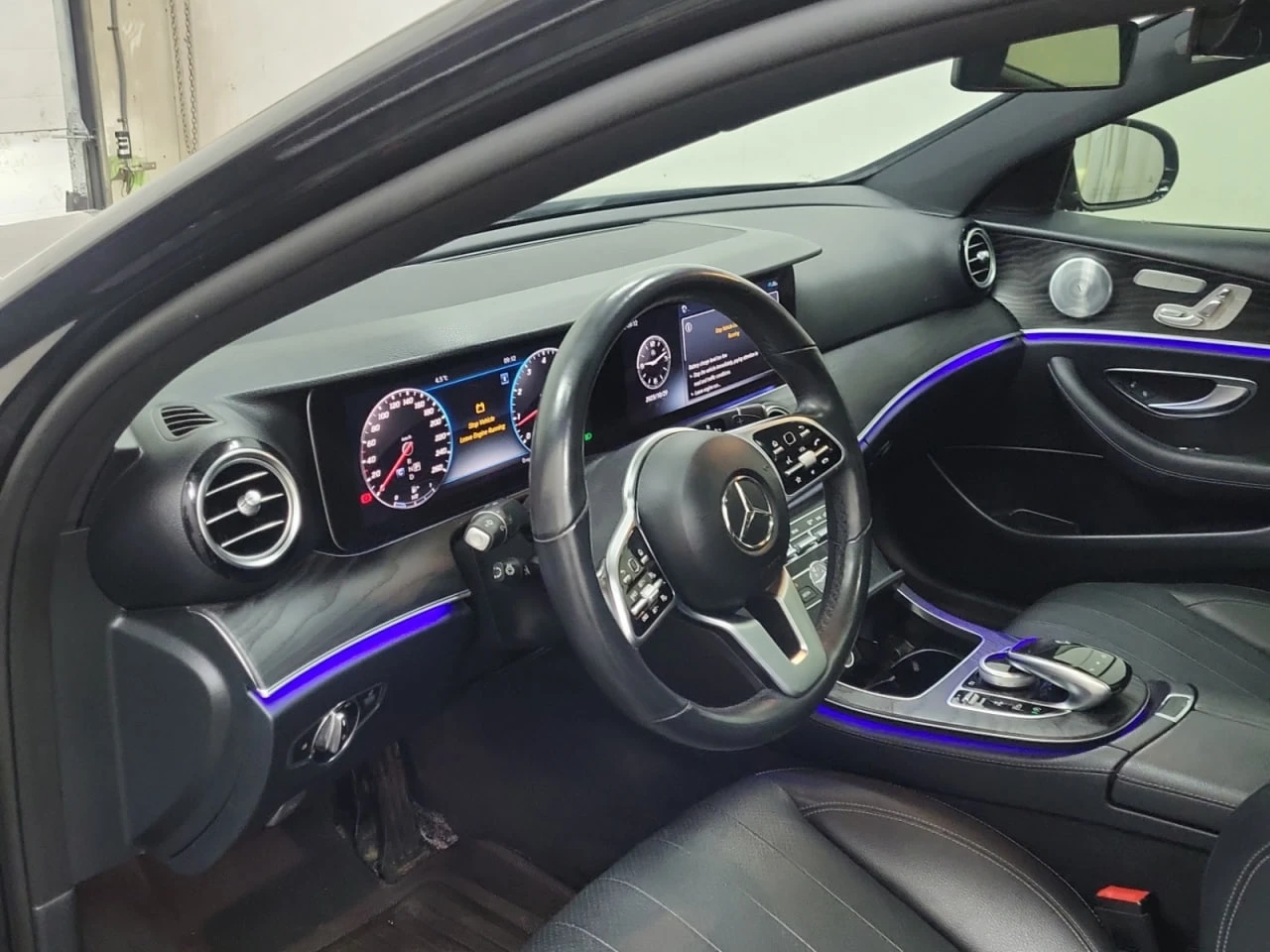 Mercedes-Benz E 300 * АВТО КРЕДИТ* ЦЕНА ДО БГ * Сервизна история *  - изображение 8 | Auto.bg Mercedes-Benz E 300 * АВТО КРЕДИТ* ЦЕНА ДО БГ * Сервизна история *  - изображение 8