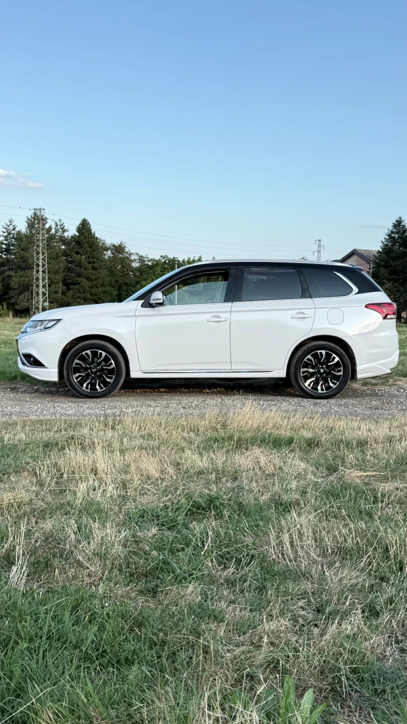 Mitsubishi Outlander PHEV ГАЗ - 15000 € / 29337.45 лв. - 71519302 1 | Car24.bg Mitsubishi Outlander PHEV ГАЗ - 15000 € / 29337.45 лв. - 71519302 1