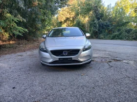 Снимка Volvo V40