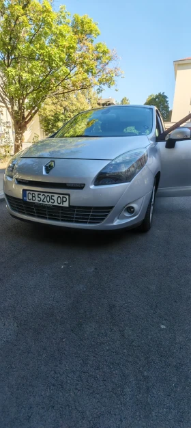 Renault Grand scenic 2.0 DCI 6+ 1 места - Car24.bg Renault Grand scenic 2.0 DCI 6+ 1 места
