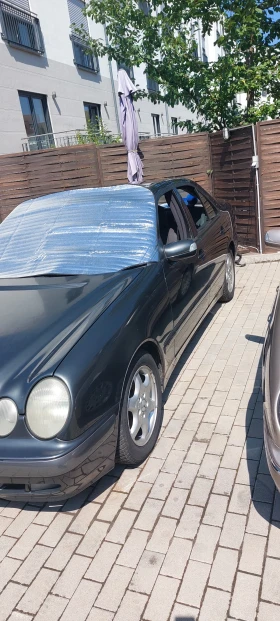 Mercedes-Benz E 220 - 1990 € / 3892.10 лв. - 74496177 16 | Car24.bg Mercedes-Benz E 220 - 1990 € / 3892.10 лв. - 74496177 16