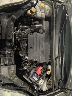Ford Fiesta - 1800 € / 3520.49 лв. - 56028523 7 | Car24.bg Ford Fiesta - 1800 € / 3520.49 лв. - 56028523 7