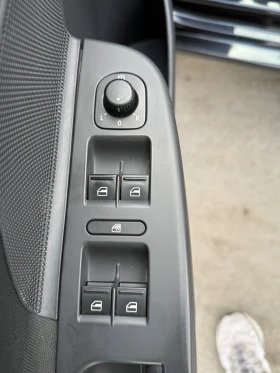 VW Golf 1.4 GT ТУРБО НАВИ ПОДГРЕВ - 3280 € / 6415.12 лв. - 31367274 14 | Car24.bg VW Golf 1.4 GT ТУРБО НАВИ ПОДГРЕВ - 3280 € / 6415.12 лв. - 31367274 14