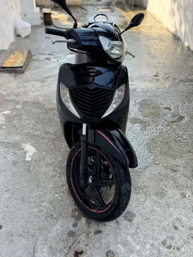 Honda Sh 150 | Auto.bg — изображение 2 Honda Sh 150 | Auto.bg — изображение 2