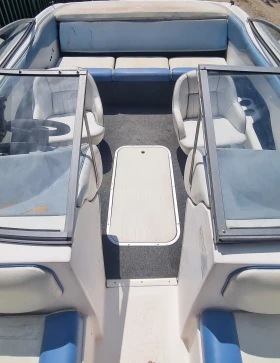 Моторна яхта Mariah Boats SX9 | Auto.bg — изображение 12 Моторна яхта Mariah Boats SX9 | Auto.bg — изображение 12