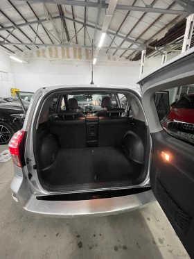 Toyota Rav4 2.2D-4D 4x4, Подгрев/Автоматик/Нави/кожа/темпо/ТОП - 16900 лв. / 8640.83 € - 98175351 17 | Car24.bg Toyota Rav4 2.2D-4D 4x4, Подгрев/Автоматик/Нави/кожа/темпо/ТОП - 16900 лв. / 8640.83 € - 98175351 17