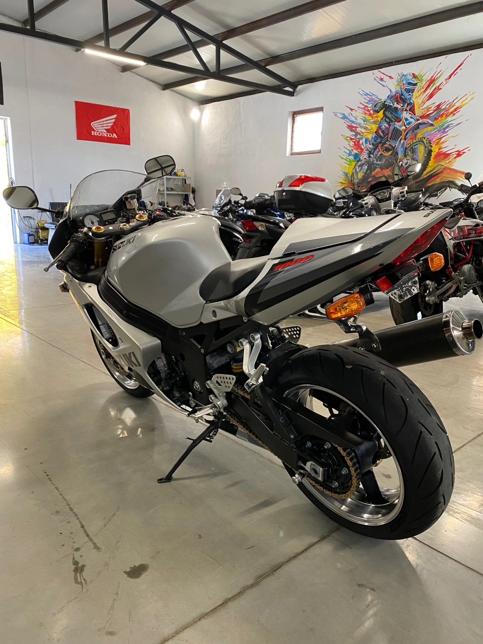 Suzuki Gsxr 1000-K3 - изображение 6 | Auto.bg Suzuki Gsxr 1000-K3 - изображение 6