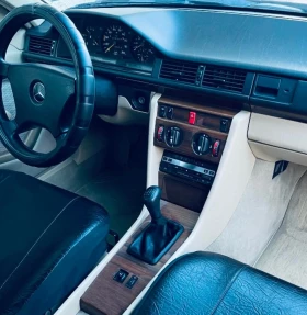 Снимка Mercedes-Benz 124