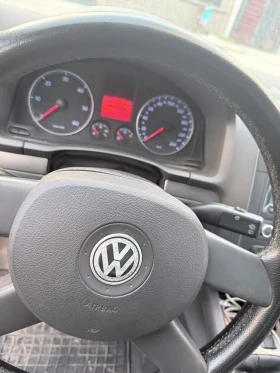 VW Golf Golf5 2.0tdi 140 - 2699 € / 5278.79 лв. - 57452942 8 | Car24.bg VW Golf Golf5 2.0tdi 140 - 2699 € / 5278.79 лв. - 57452942 8
