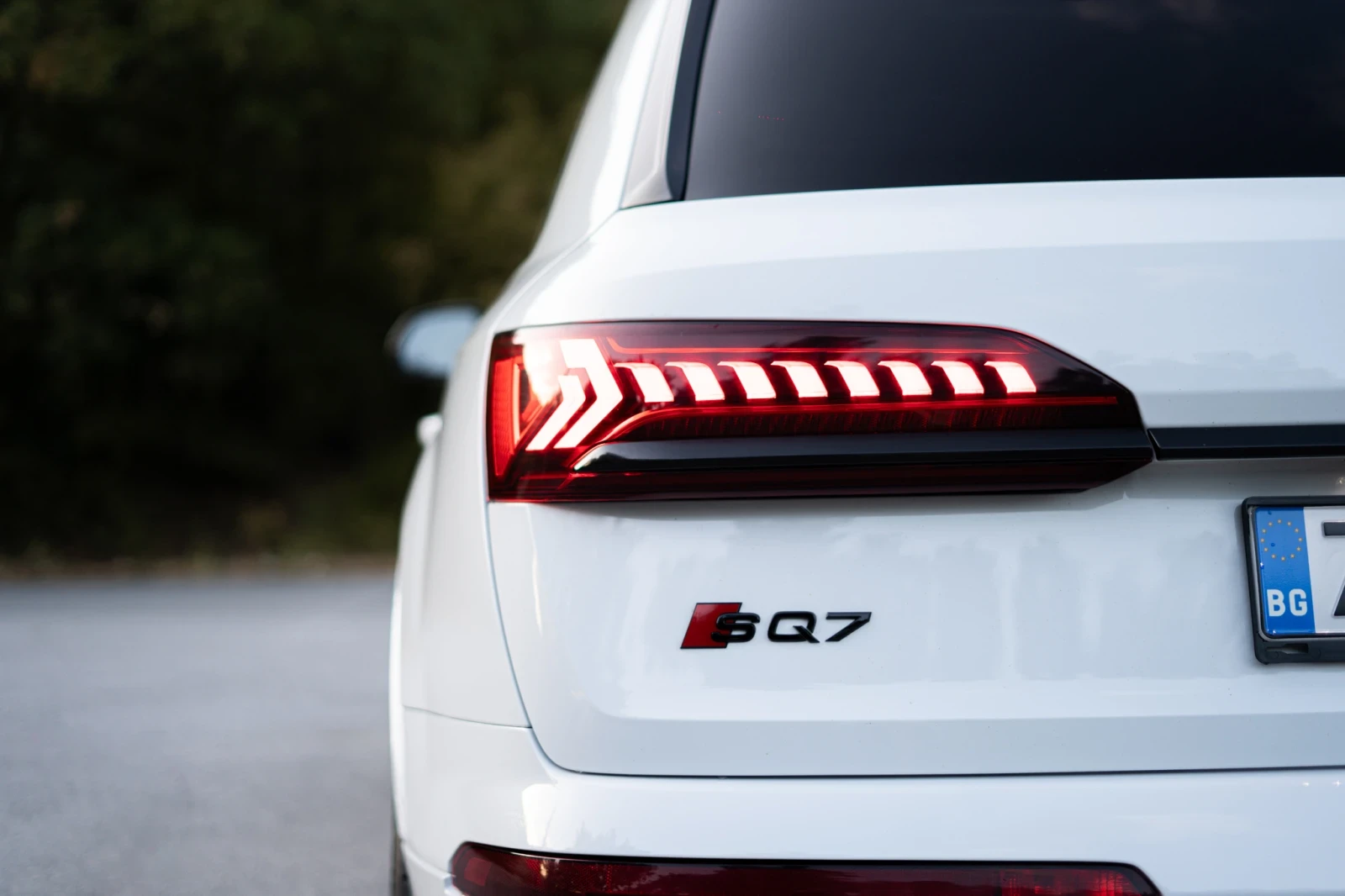 Audi SQ7 Карбон, Масаж, Обдухване, B. O. ФУЛ ЕКСТРИ - изображение 7 | Auto.bg Audi SQ7 Карбон, Масаж, Обдухване, B. O. ФУЛ ЕКСТРИ - изображение 7