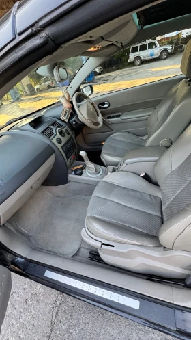 Renault Megane Renault Megane 2 convertible - 1500 € / 2933.74 лв. - 72001514 14 | Car24.bg Renault Megane Renault Megane 2 convertible - 1500 € / 2933.74 лв. - 72001514 14