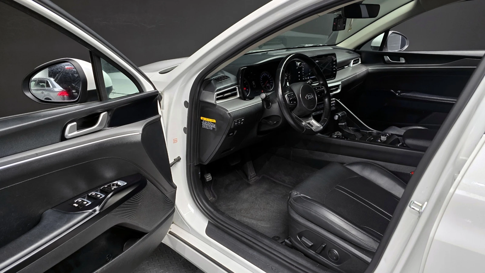 Kia K5 2.0 LPG НАЙ-ДОБРА ЦЕНА - изображение 10 | Auto.bg Kia K5 2.0 LPG НАЙ-ДОБРА ЦЕНА - изображение 10