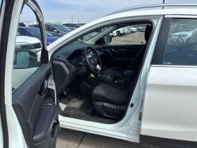 Nissan Qashqai AWD CVT/CARFAX/ВТОРИ ГУМИ/ПОДГРЕВИ | Auto.bg — изображение 15 Nissan Qashqai AWD CVT/CARFAX/ВТОРИ ГУМИ/ПОДГРЕВИ | Auto.bg — изображение 15