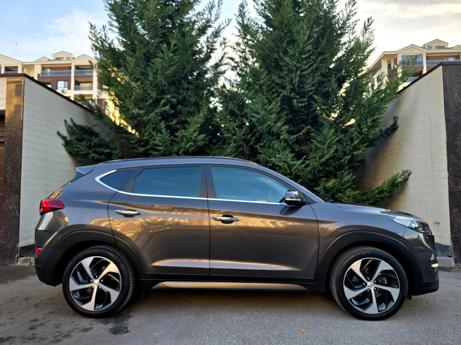 Hyundai Tucson 2.0 PREMIUM-FULL - изображение 4 | Auto.bg Hyundai Tucson 2.0 PREMIUM-FULL - изображение 4