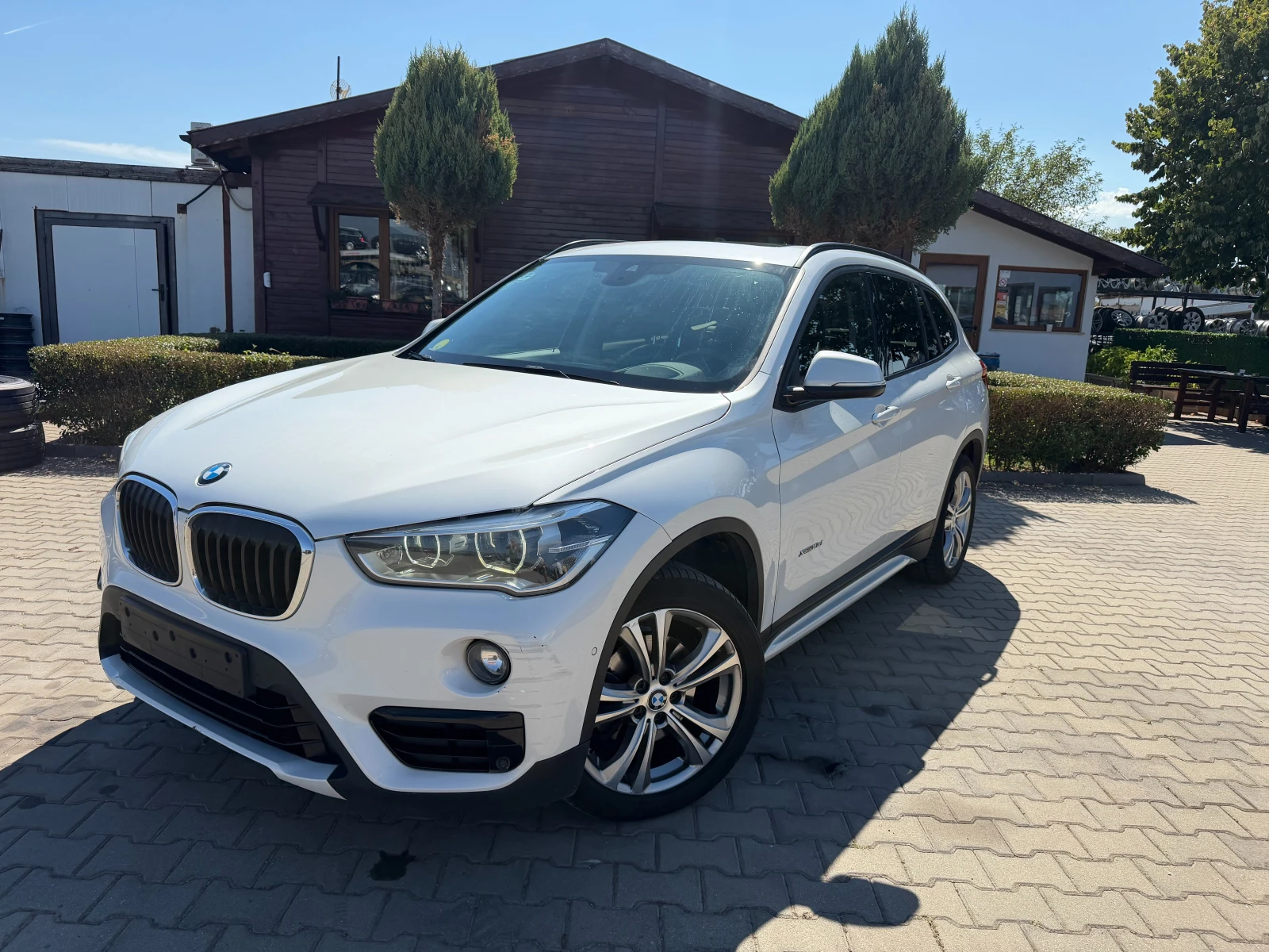 BMW X1 1.8 xDrive Sport Line AVTOMAT/PANPRAMA/KOJA/NAVI | Auto.bg — изображение 1 BMW X1 1.8 xDrive Sport Line AVTOMAT/PANPRAMA/KOJA/NAVI | Auto.bg — изображение 1