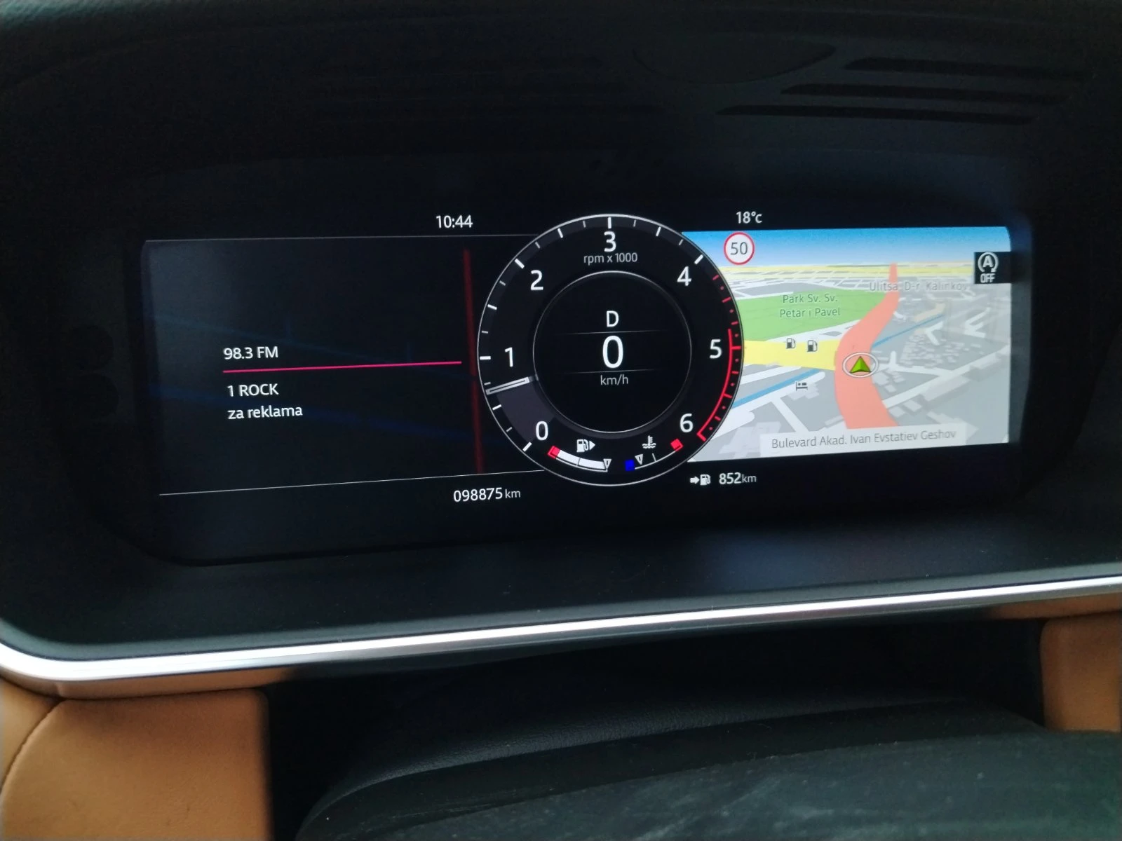 Land Rover Range Rover Sport 3.0 D V6 - изображение 10 | Auto.bg Land Rover Range Rover Sport 3.0 D V6 - изображение 10