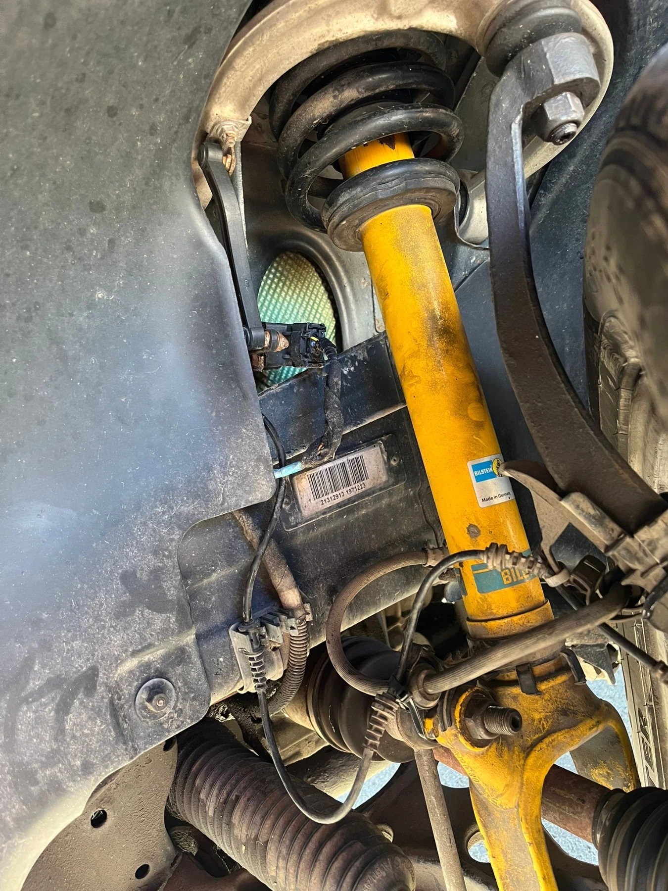 Mercedes-Benz ML 320 Mercedes - Benz ML320 ПРУЖИНИ - изображение 10 | Auto.bg Mercedes-Benz ML 320 Mercedes - Benz ML320 ПРУЖИНИ - изображение 10