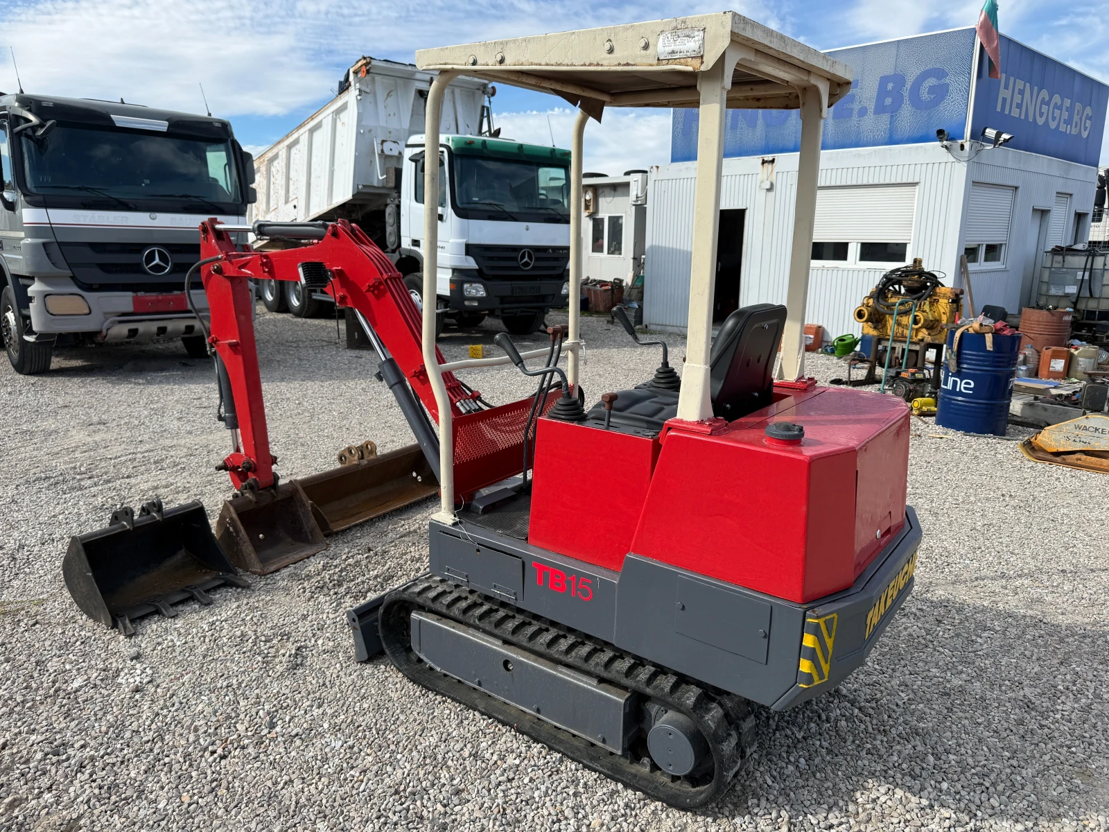 Багер Takeuchi TB15 3 КОФИ - изображение 5 | Auto.bg Багер Takeuchi TB15 3 КОФИ - изображение 5