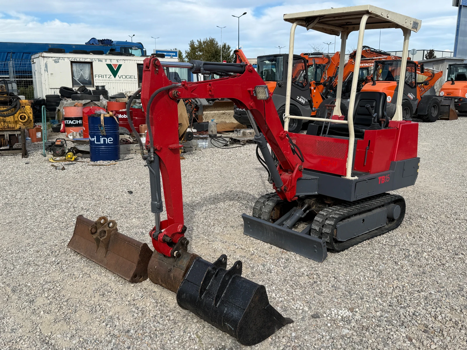 Багер Takeuchi TB15 3 КОФИ - изображение 7 | Auto.bg Багер Takeuchi TB15 3 КОФИ - изображение 7