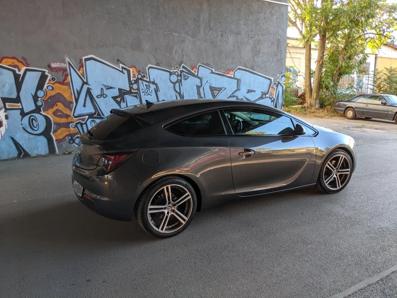 Opel Astra GTC - 6500 € / 12712.90 лв. - 24436299 1 | Car24.bg Opel Astra GTC - 6500 € / 12712.90 лв. - 24436299 1